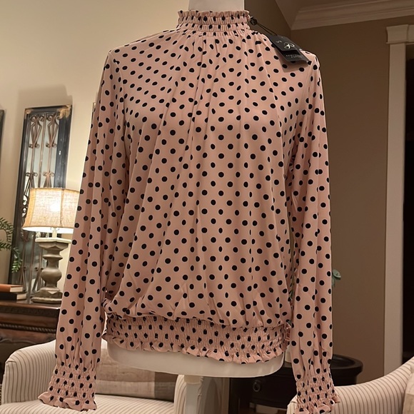 Adrianna Papell Printed Neck & Hem Top - Picture 6 of 16